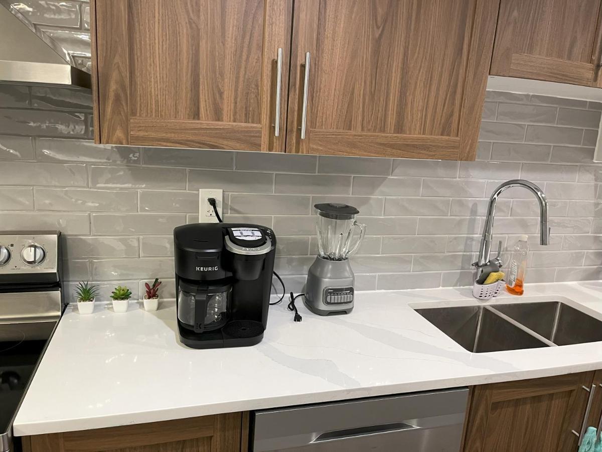Dreamstays Calgary Bagian luar foto