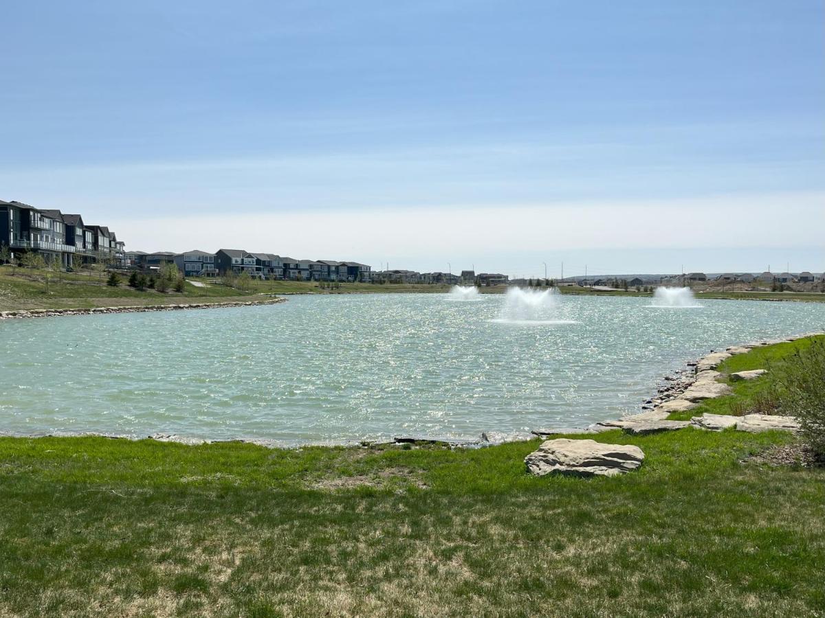 Dreamstays Calgary Bagian luar foto